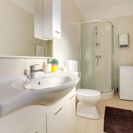 Agneza Holiday home