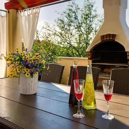 Holiday home Agneza