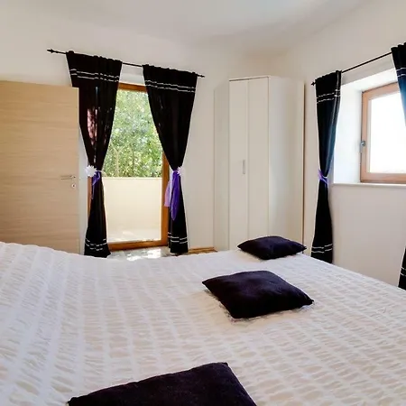 Holiday home Agneza *