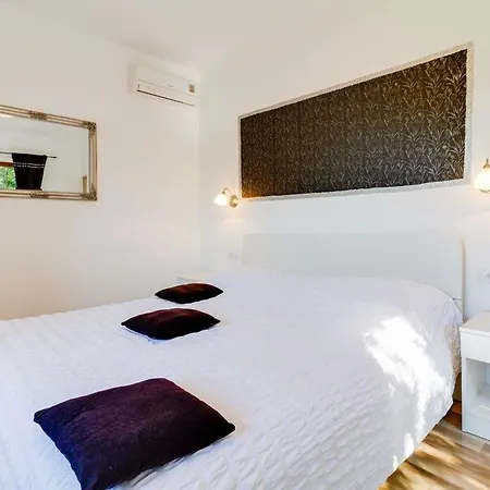 Holiday home Agneza *